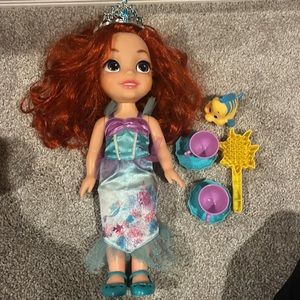 Ariel doll & accessories
